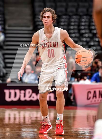 Thumbnail 1 in Etiwanda vs. Mater Dei (CIF SS DIV 1 Championship) photogallery.