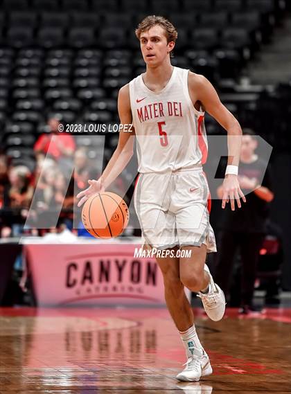 Thumbnail 3 in Etiwanda vs. Mater Dei (CIF SS DIV 1 Championship) photogallery.