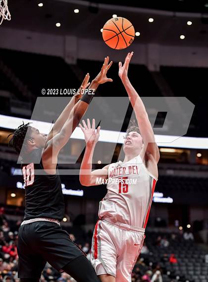 Thumbnail 3 in Etiwanda vs. Mater Dei (CIF SS DIV 1 Championship) photogallery.