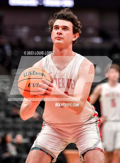 Thumbnail 1 in Etiwanda vs. Mater Dei (CIF SS DIV 1 Championship) photogallery.
