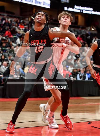 Thumbnail 2 in Etiwanda vs. Mater Dei (CIF SS DIV 1 Championship) photogallery.