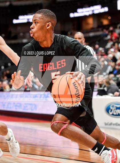 Thumbnail 3 in Etiwanda vs. Mater Dei (CIF SS DIV 1 Championship) photogallery.