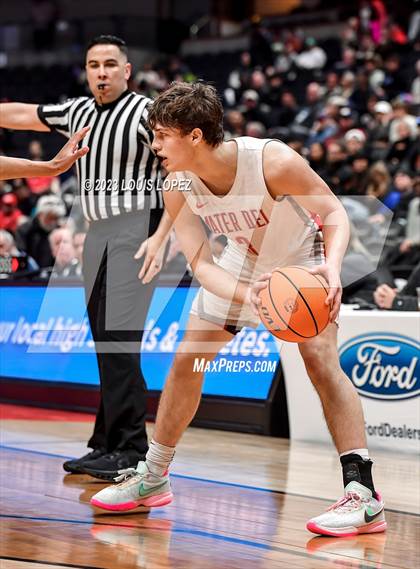 Thumbnail 2 in Etiwanda vs. Mater Dei (CIF SS DIV 1 Championship) photogallery.