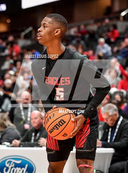 Thumbnail 1 in Etiwanda vs. Mater Dei (CIF SS DIV 1 Championship) photogallery.