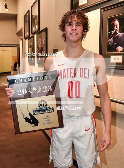 Thumbnail 3 in Etiwanda vs. Mater Dei (CIF SS DIV 1 Championship) photogallery.