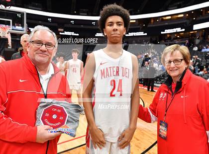 Thumbnail 2 in Etiwanda vs. Mater Dei (CIF SS DIV 1 Championship) photogallery.