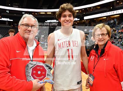 Thumbnail 1 in Etiwanda vs. Mater Dei (CIF SS DIV 1 Championship) photogallery.