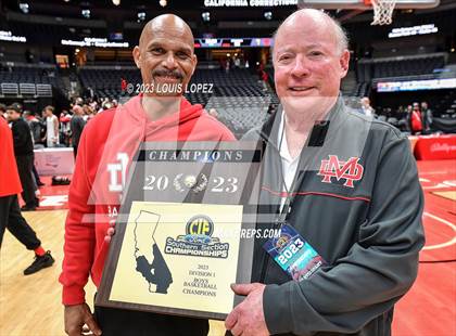 Thumbnail 2 in Etiwanda vs. Mater Dei (CIF SS DIV 1 Championship) photogallery.