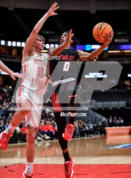 Thumbnail 2 in Etiwanda vs. Mater Dei (CIF SS DIV 1 Championship) photogallery.