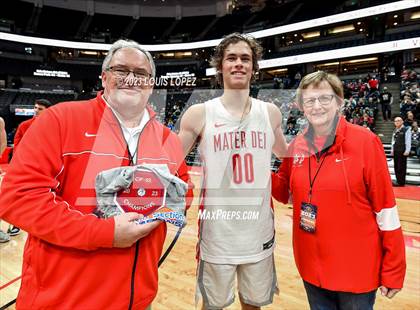 Thumbnail 2 in Etiwanda vs. Mater Dei (CIF SS DIV 1 Championship) photogallery.
