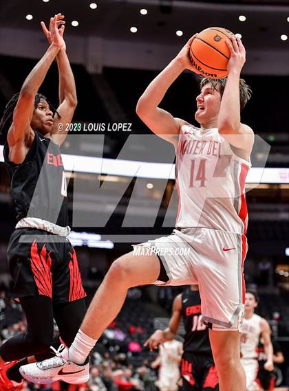 Thumbnail 3 in Etiwanda vs. Mater Dei (CIF SS DIV 1 Championship) photogallery.