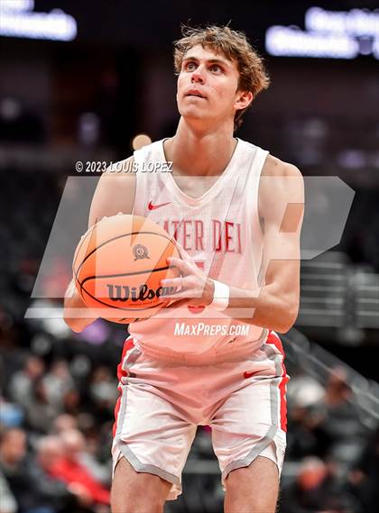 Thumbnail 3 in Etiwanda vs. Mater Dei (CIF SS DIV 1 Championship) photogallery.