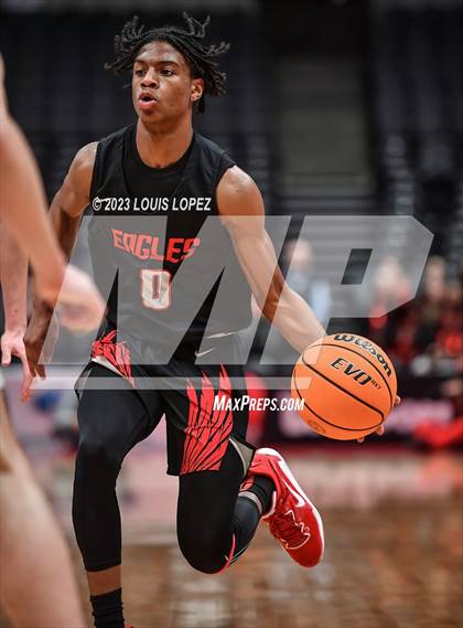 Thumbnail 3 in Etiwanda vs. Mater Dei (CIF SS DIV 1 Championship) photogallery.
