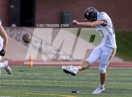 Thumbnail 3 in Arapahoe @ Smoky Hill photogallery.