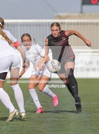 Thumbnail 1 in Lone Peak vs. Davis (UHSAA 6A Final) photogallery.