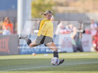 Thumbnail 3 in Lone Peak vs. Davis (UHSAA 6A Final) photogallery.