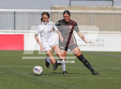 Thumbnail 3 in Lone Peak vs. Davis (UHSAA 6A Final) photogallery.