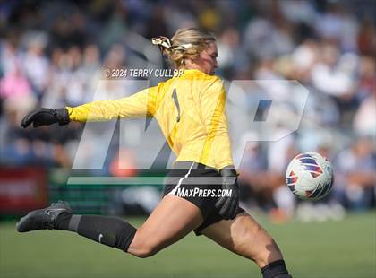 Thumbnail 2 in Lone Peak vs. Davis (UHSAA 6A Final) photogallery.