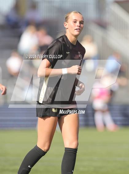 Thumbnail 2 in Lone Peak vs. Davis (UHSAA 6A Final) photogallery.