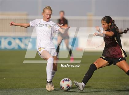 Thumbnail 1 in Lone Peak vs. Davis (UHSAA 6A Final) photogallery.