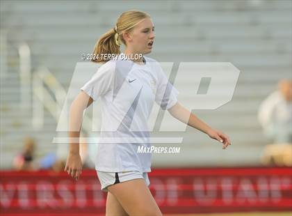 Thumbnail 3 in Lone Peak vs. Davis (UHSAA 6A Final) photogallery.