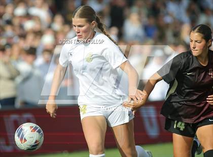 Thumbnail 3 in Lone Peak vs. Davis (UHSAA 6A Final) photogallery.