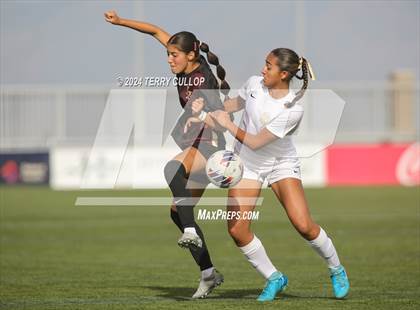 Thumbnail 3 in Lone Peak vs. Davis (UHSAA 6A Final) photogallery.