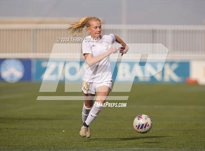 Thumbnail 3 in Lone Peak vs. Davis (UHSAA 6A Final) photogallery.
