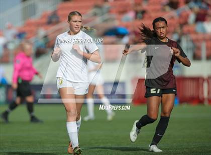 Thumbnail 1 in Lone Peak vs. Davis (UHSAA 6A Final) photogallery.