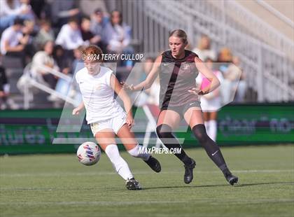 Thumbnail 2 in Lone Peak vs. Davis (UHSAA 6A Final) photogallery.