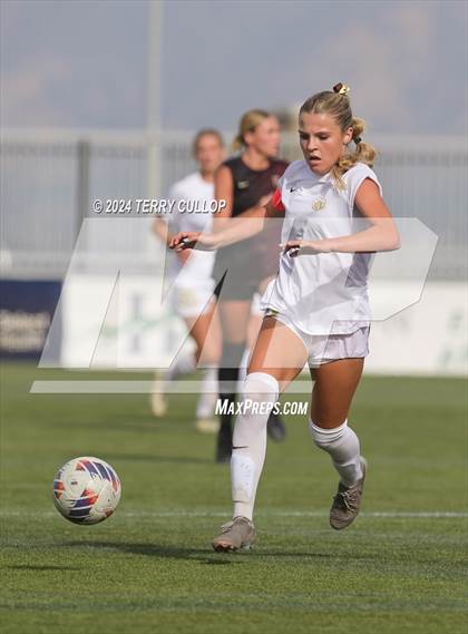 Thumbnail 1 in Lone Peak vs. Davis (UHSAA 6A Final) photogallery.