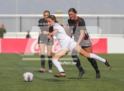 Thumbnail 2 in Lone Peak vs. Davis (UHSAA 6A Final) photogallery.