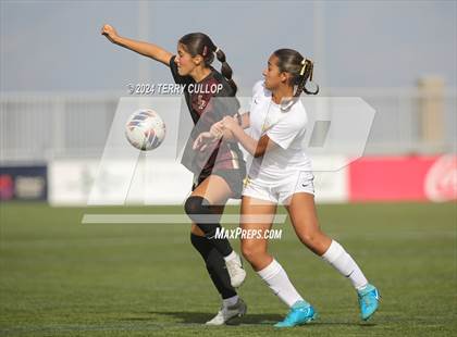 Thumbnail 2 in Lone Peak vs. Davis (UHSAA 6A Final) photogallery.