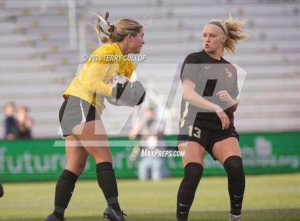 Thumbnail 1 in Lone Peak vs. Davis (UHSAA 6A Final) photogallery.