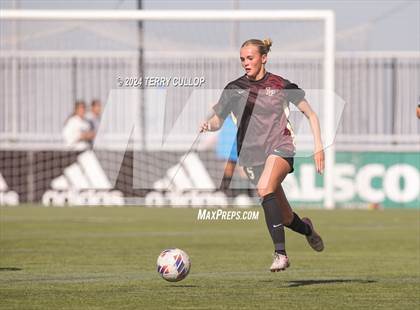 Thumbnail 2 in Lone Peak vs. Davis (UHSAA 6A Final) photogallery.