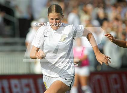 Thumbnail 2 in Lone Peak vs. Davis (UHSAA 6A Final) photogallery.