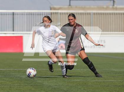 Thumbnail 1 in Lone Peak vs. Davis (UHSAA 6A Final) photogallery.