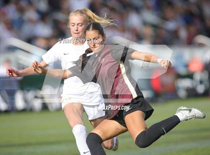 Thumbnail 2 in Lone Peak vs. Davis (UHSAA 6A Final) photogallery.