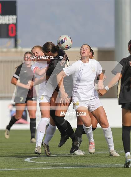 Thumbnail 3 in Lone Peak vs. Davis (UHSAA 6A Final) photogallery.