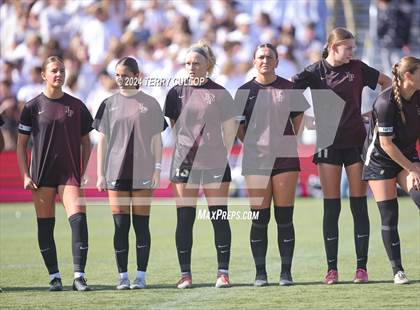 Thumbnail 2 in Lone Peak vs. Davis (UHSAA 6A Final) photogallery.