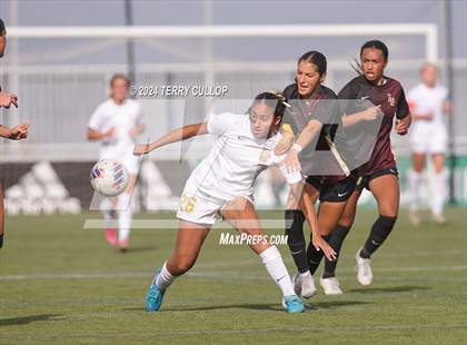 Thumbnail 2 in Lone Peak vs. Davis (UHSAA 6A Final) photogallery.
