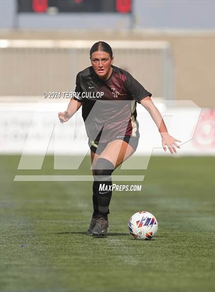 Thumbnail 3 in Lone Peak vs. Davis (UHSAA 6A Final) photogallery.