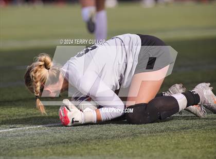 Thumbnail 2 in Lone Peak vs. Davis (UHSAA 6A Final) photogallery.
