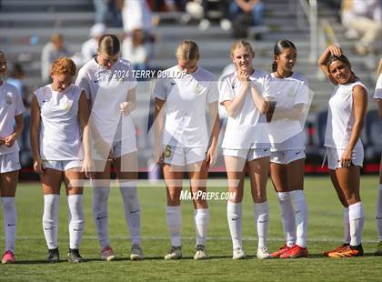 Thumbnail 2 in Lone Peak vs. Davis (UHSAA 6A Final) photogallery.