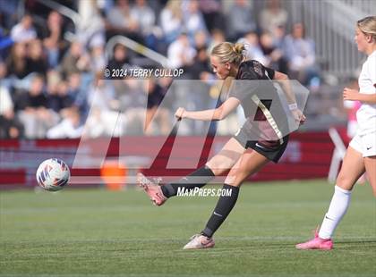 Thumbnail 3 in Lone Peak vs. Davis (UHSAA 6A Final) photogallery.