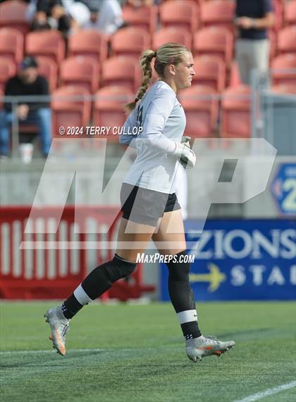 Thumbnail 3 in Lone Peak vs. Davis (UHSAA 6A Final) photogallery.