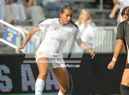 Thumbnail 3 in Lone Peak vs. Davis (UHSAA 6A Final) photogallery.