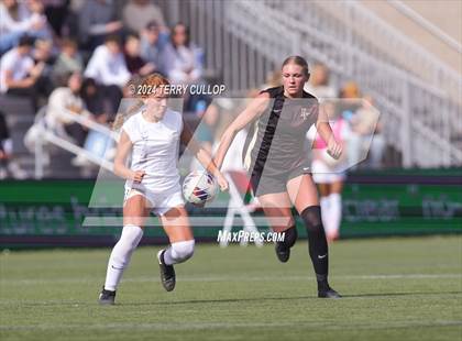Thumbnail 1 in Lone Peak vs. Davis (UHSAA 6A Final) photogallery.