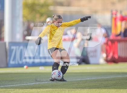 Thumbnail 1 in Lone Peak vs. Davis (UHSAA 6A Final) photogallery.