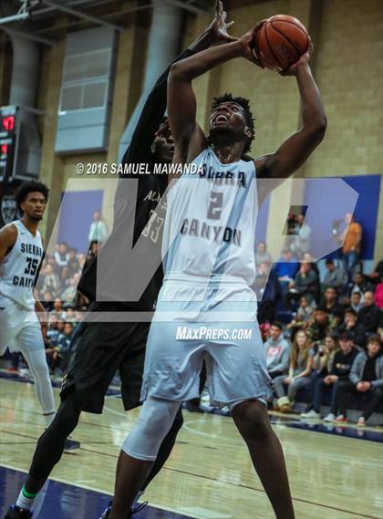 Thumbnail 3 in Sierra Canyon vs  Alemany (Sierra Canyon Invitational)  photogallery.